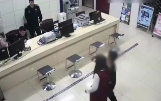 偷妈妈钱买足球违法吗，偷妈妈钱买足球违法吗知乎