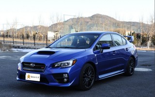 斯巴鲁力狮2010款四驱，斯巴鲁力狮2010款四驱油耗多少