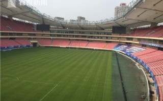 虹口足球场算偏僻吗，虹口足球场算偏僻吗知乎