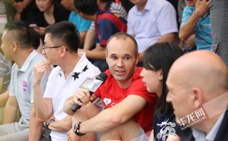 沈飞有子弟踢足球吗，沈飞有子弟踢足球吗视频